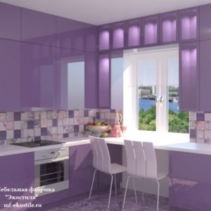 Фиолетовая маленькая угловая глянцевая кухня с барной стойкой вдоль окна