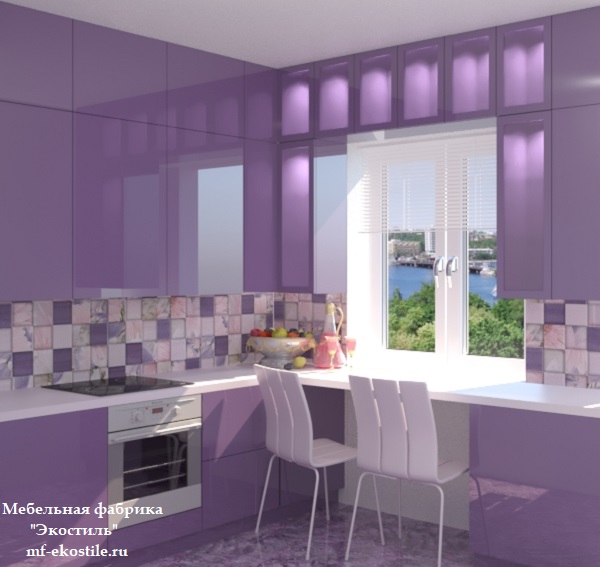 Фиолетовая маленькая угловая глянцевая кухня с барной стойкой вдоль окна