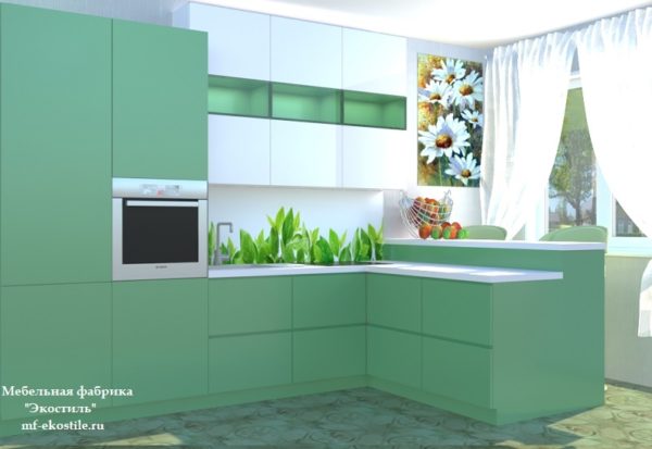Зеленая красивая маленькая угловая кухня с барной стойкой с высокими верхними шкафами под потолок