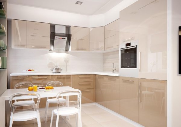 Бежевая красивая современная глянцевая кухня минимализм со встроенным холодильником