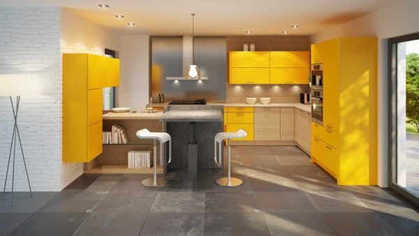 Желтая современная матовая угловая красивая кухня с барной стойкой