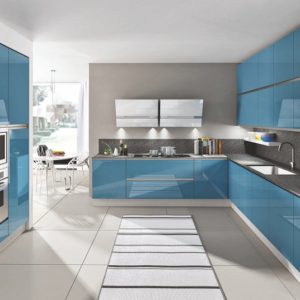 Голубая кухня стекло с эмалью в стиле минимализм