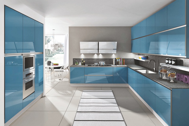 Голубая кухня стекло с эмалью в стиле минимализм
