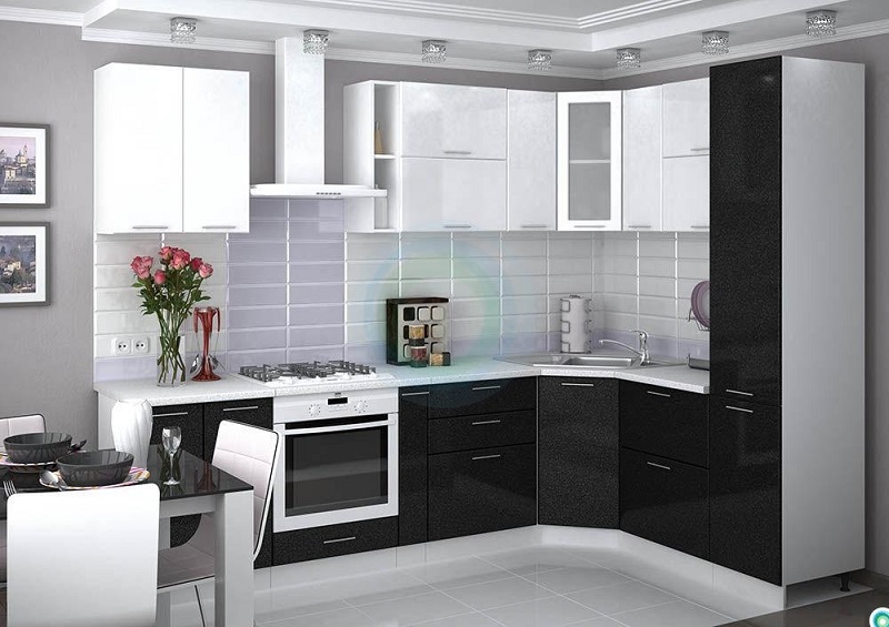 Черно-белая кухня стильного дизайна