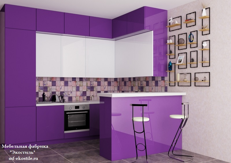 Фиолетовая угловая высокая кухня с барной стойкой